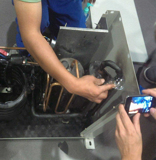 望奎维修空调制冷效果差